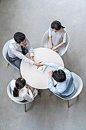 新怪谈×合作×背叛！《幽霾》现已发行！免费领取豪华包DLC！